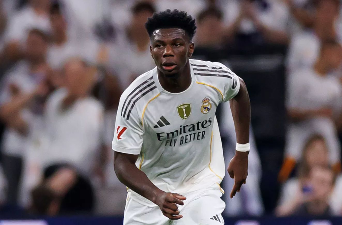 Oficial del Real Madrid: Chuameni se ha torcido el semitendinoso de la pierna izquierda; Los informes dicen que podría estar ausente durante tres semanas.