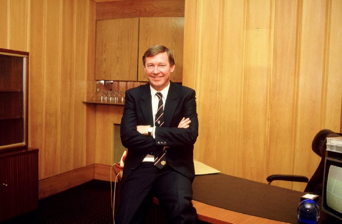 Genial, no hace falta decirlo😈Hoy de ese año: Ferguson se convirtió en entrenador del Manchester United