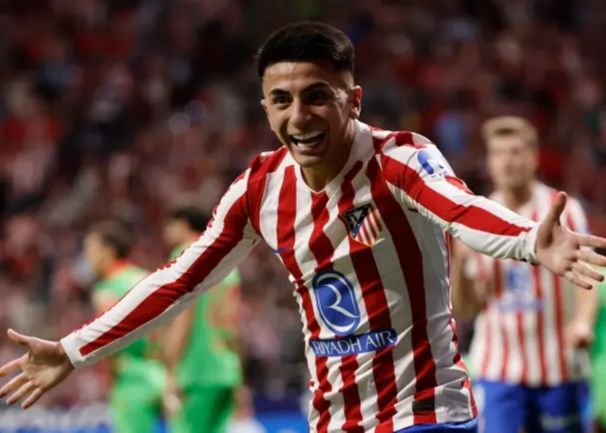 Almada: No importa en qué posición juegue, daré lo mejor de mí y disfrutaré jugando para la selección nacional.