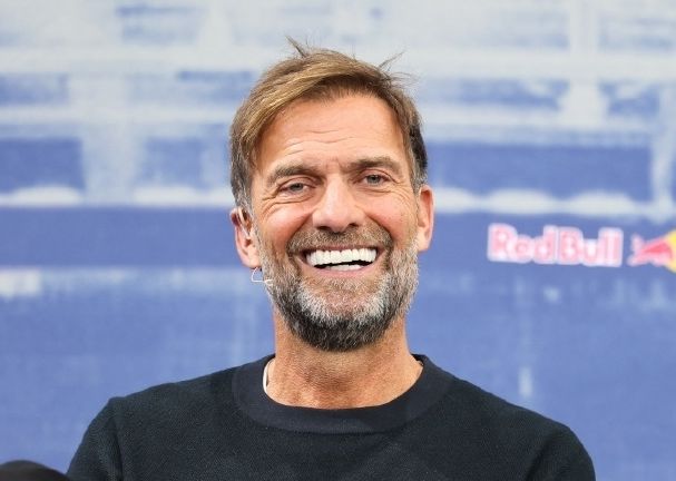 Klopp regresa al fútbol como comentarista y se asociará con Müller en los comentarios del Mundial