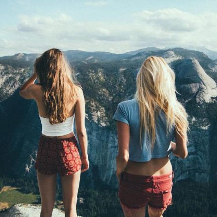 6686体育铜牌作者Eleanor