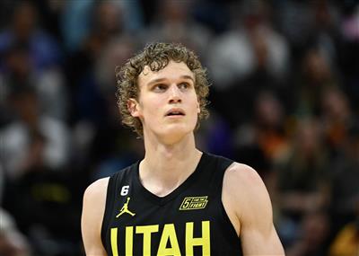 ¡Indefenso! Markkanen anotó 33 puntos con 12 de 23 tiros, 4 rebotes y 1 asistencia.