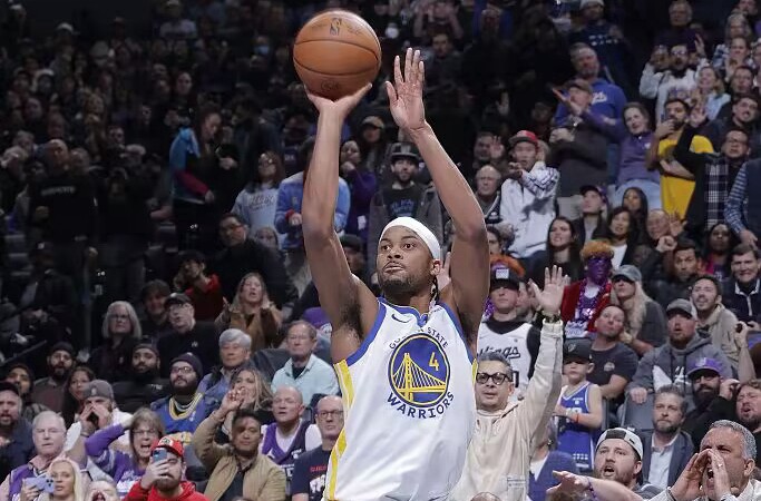 ¡Ambos alcanzaron nuevos máximos de la temporada! Richard anotó 30 puntos en 10 de 15 tiros, mientras que Moody anotó 28 puntos.