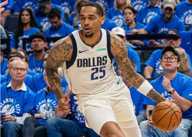 Mavericks anuncian que Washington se retira del partido contra Suns por lesión en el hombro
