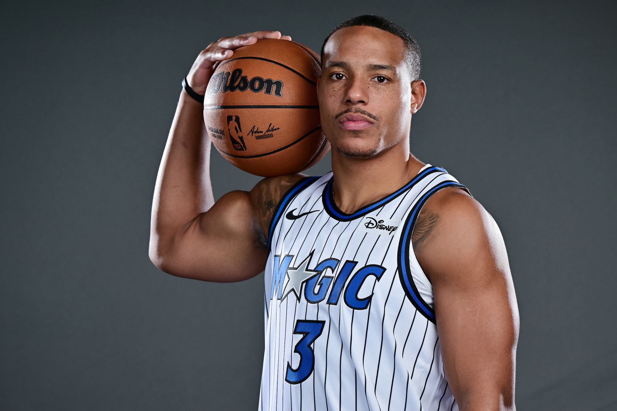 Wagner y Bane anotaron 29 puntos en la primera mitad, ayudando al Magic a liderar a los Knicks con 20 puntos.
