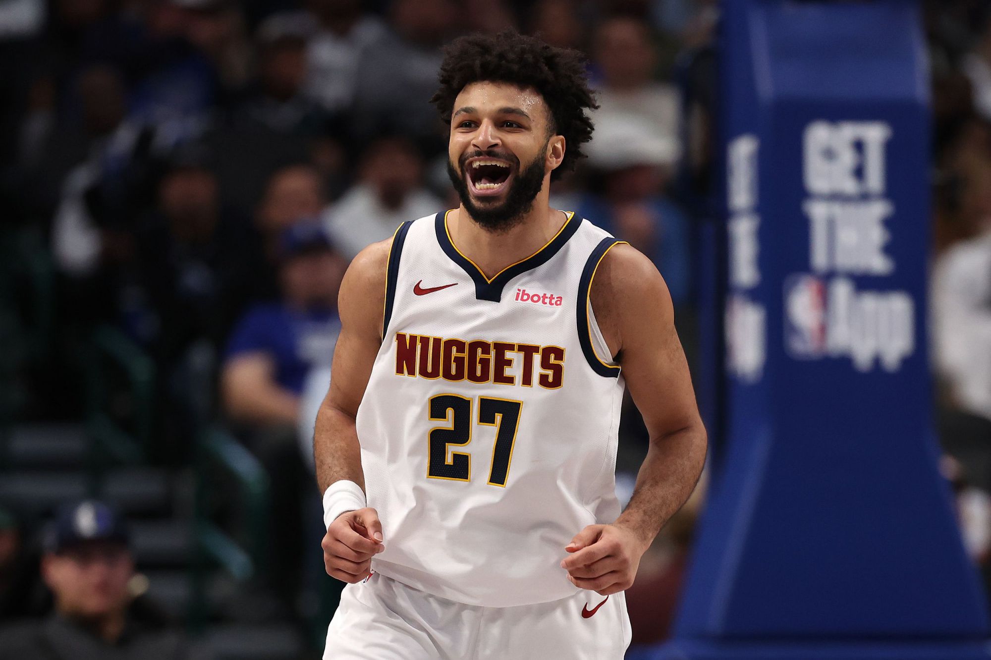 Murray anotó 17 puntos en la mitad y 14 puntos en el segundo cuarto.
