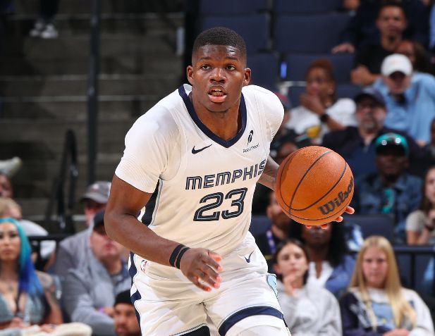 ¡Noche de carrera! Coward, la selección número 11, acertó 6 de 6 triples y anotó 27 puntos, con un más-menos de +36.