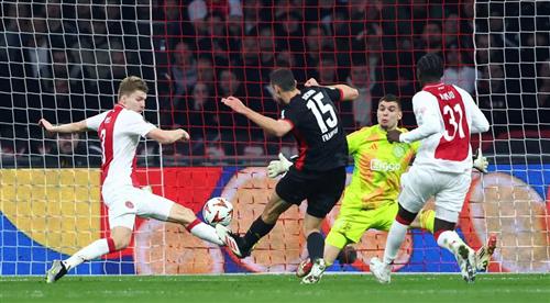 Ajax-Eintracht de Fráncfort