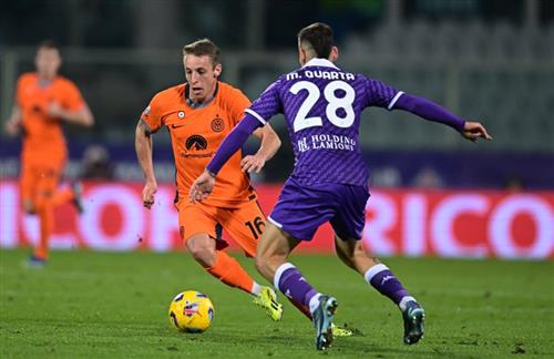 Fiorentina vs Inter de Milán