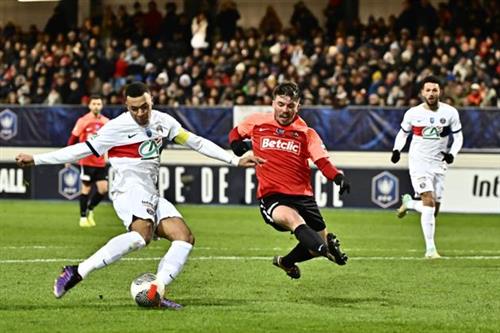 Carnaval vs Paris Saint-Germain