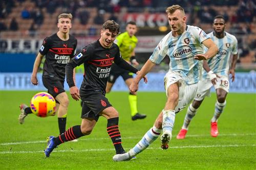 Milán vs Salernitana