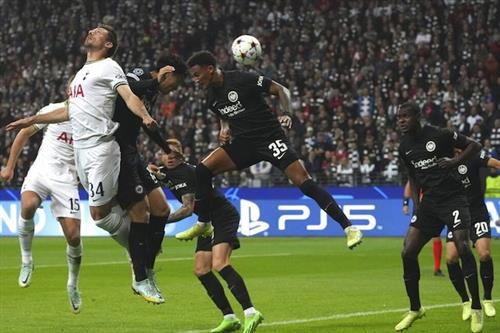 E. Frankfurt vs Marsella