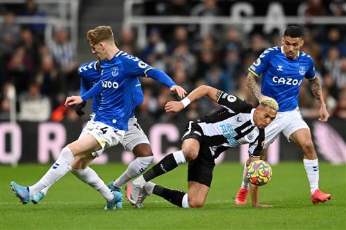 Newcastle-Everton